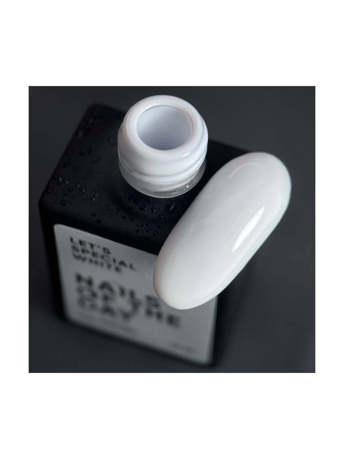 Let's Special White NAILSOFTHEDAY – Intensywnie Biały Lakier Hybrydowy
