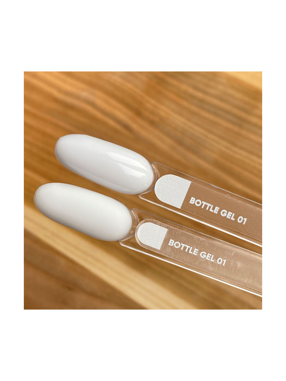 NAILSOFTHEDAY Bottle Gel 01 – Profesjonalny Żel Budujący